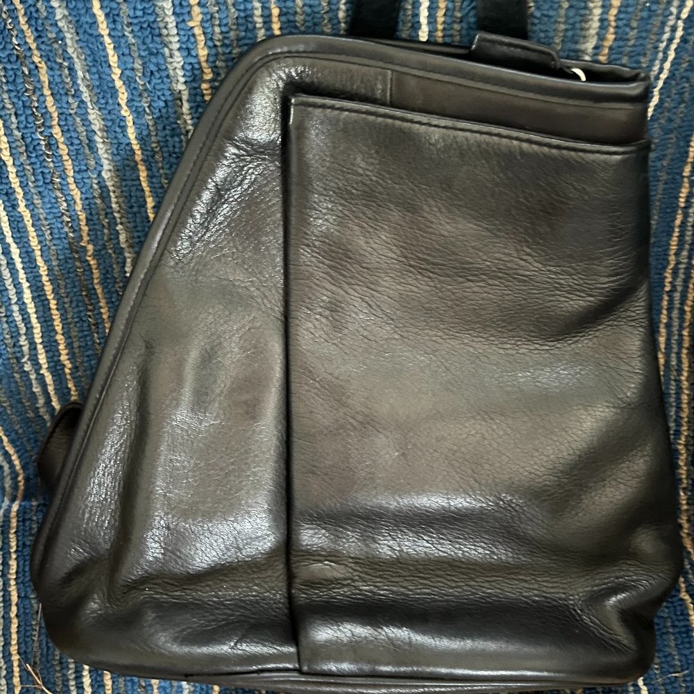 FREE SHPPING; Purse Backpack; Tignanello Leather; Awesome